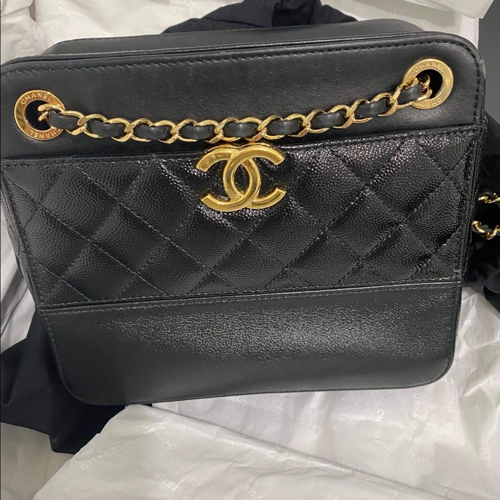 *100% authentic* Chanel bag - Picture 3 of 7